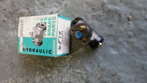 Rear wheel cylinder 224038 - rear,