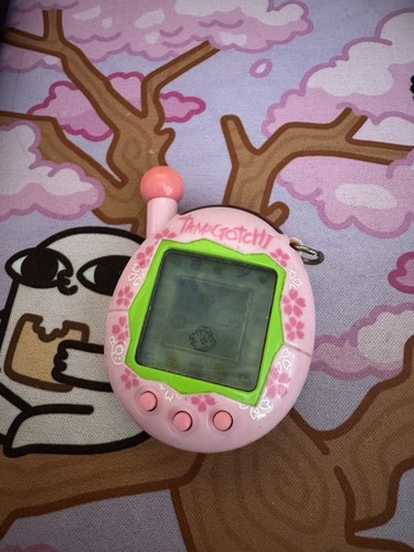 Vintage tamagotchi pink - v4,