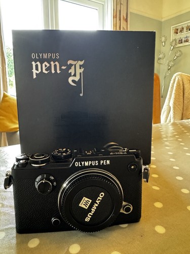 Olympus pen - ,