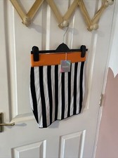 NEW MISSGUIDED Black White