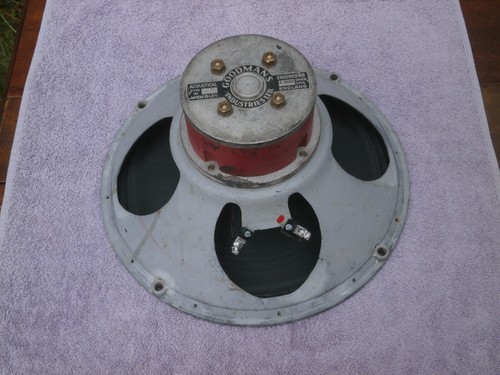 Goodmans speaker red - goodmans,