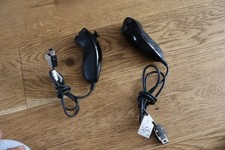 2 X GENUINE BLACK NINTENDO Wii NUNCHUCKS WORKING ORDER