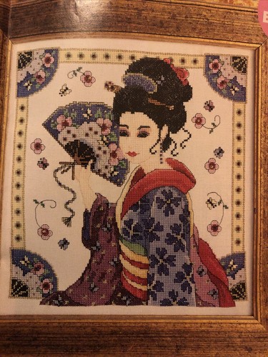 Cross stitch chart geisha - cross,
