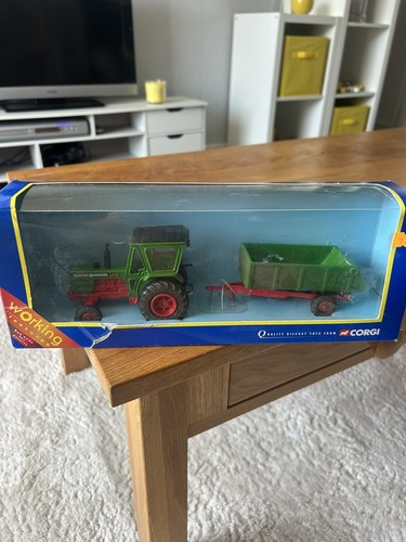 Corgi toys country - corgi, farm