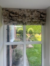 One single Roman Blind