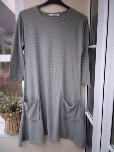Cut loose grey woven - cut, stripe