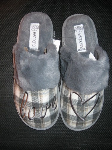 Ladies gray plaid slippers - plaid,