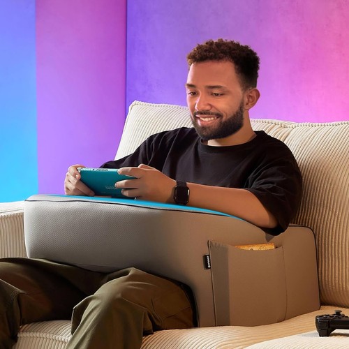 Reading pillow with armrests - reading,