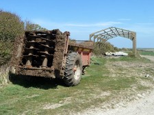 Photo 6x4 Muck spreader and