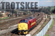 35mm Slide EWS Diesel Loco Class 37 37697 Clay Cross 1998 Original