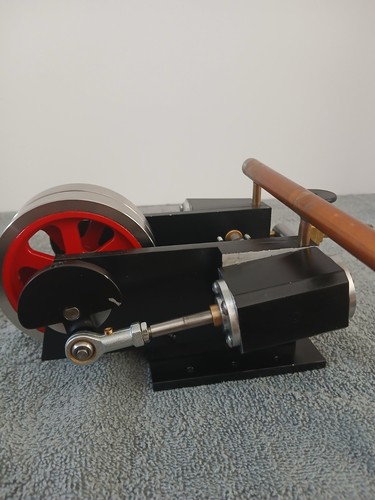 Twin cylinder occilating steam