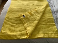 Early Witney Canary Yellow