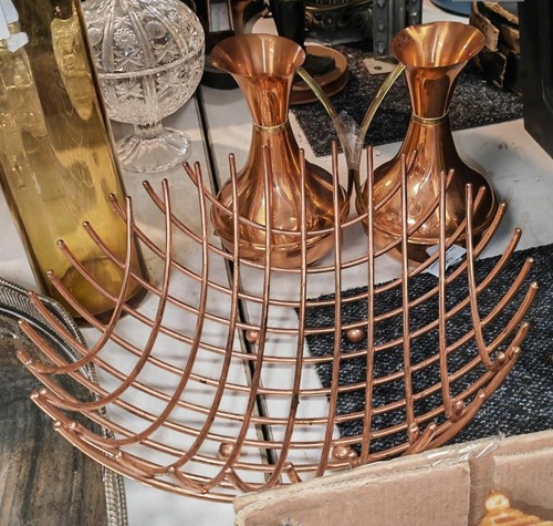 Copper jugs plus - copper, basket