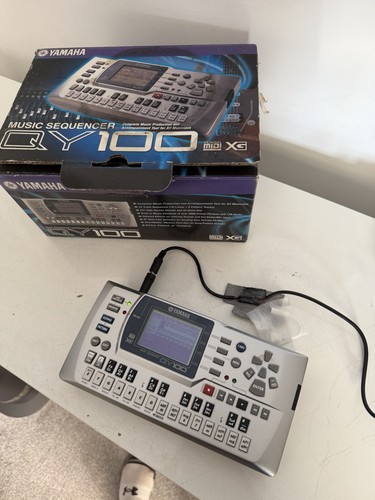 Yamaha qy100 music sequencer - qy100,