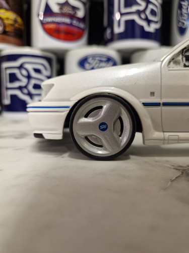 Scale ford fiesta rs - 1:18,