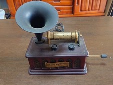 Clarion HR-2000A Gramophone