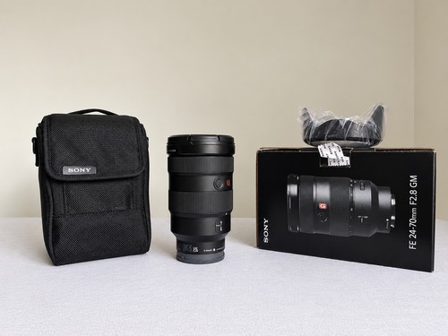 Sony 70mm 8 gm - 24-70mm, g