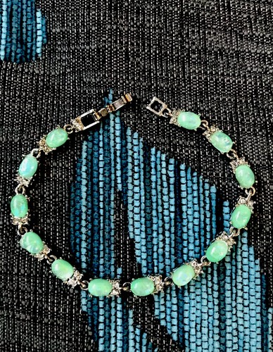 Vintage style jewellery - vintage,