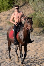 ZAC EFRON - 10" x 7" Bare Chested Colour Photograph Riding Horse