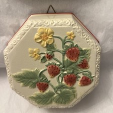 VTG Avon Strawberry Hanging