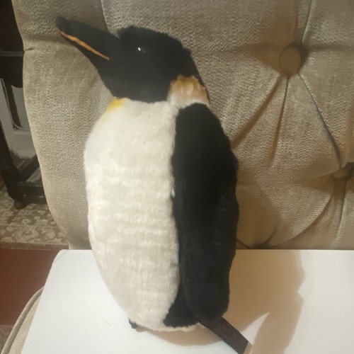 Dowman soft touch penguin