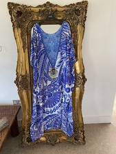 Camilla Frank's Porcelain Round Neck ??