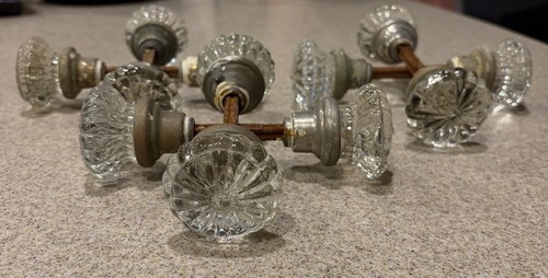 Vintage scalloped glass knobs - scalloped,