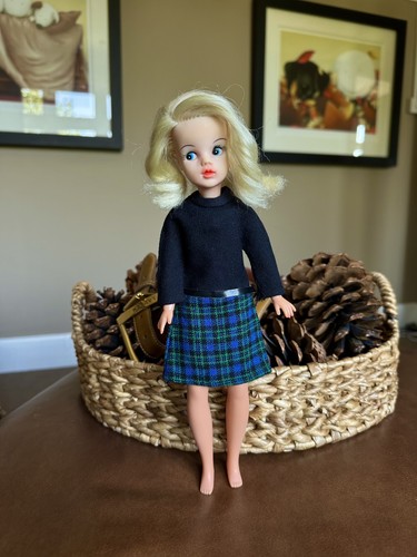 Vintage sindy side part doll - vintage,