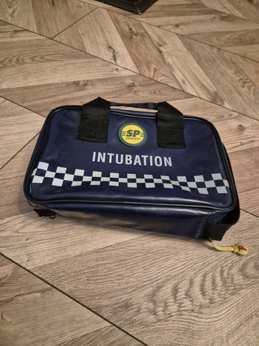 Ambulance intubation pouch - intubation,