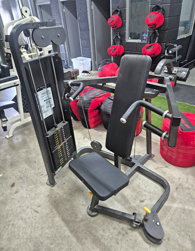 Cybex shoulder press machine - shoulder,
