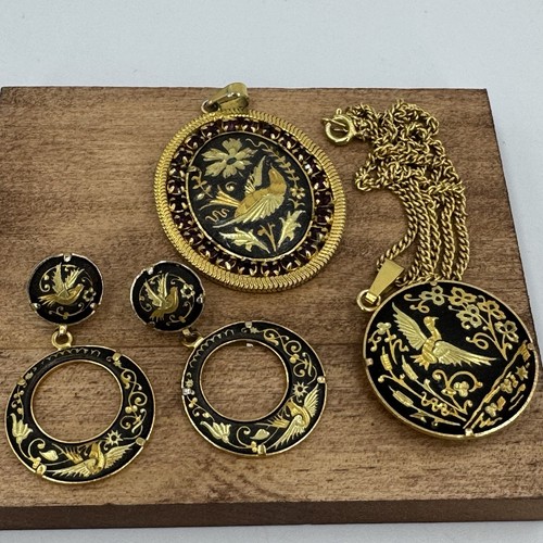 Vintage earrings necklace - &,