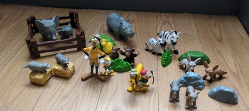 Disney animal world book - world,