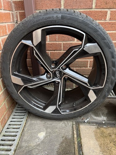 Alloy wheels with tyres - 19”,