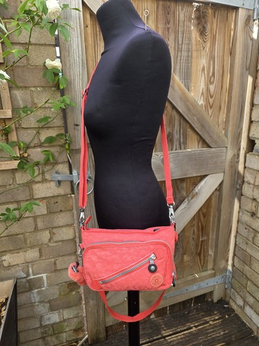 Kipling milos coral small - kipling,