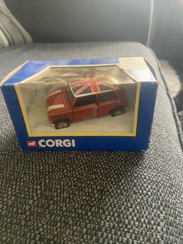 Corgi mini flame red die - mini,