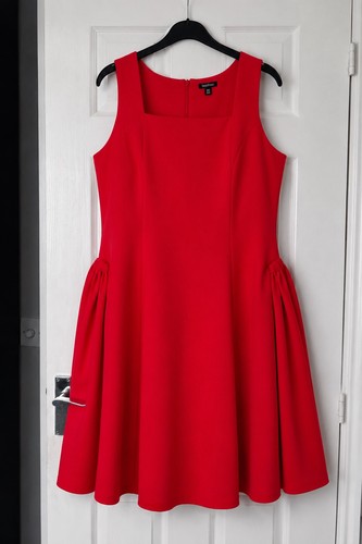 Boohoo plus red square - red, neck