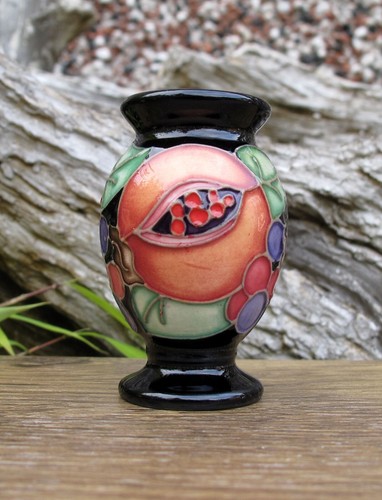 Moorcroft pomegranate reborn - moorcroft,