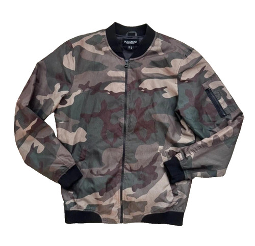 Pull bear camo - &,