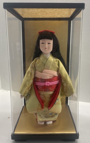 Vintage japanese maiko - doll, in