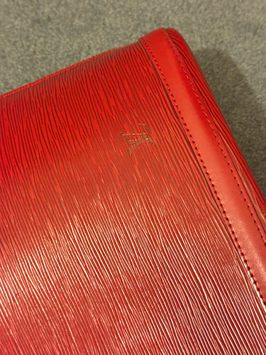 Louis vuitton epi red leather - red,