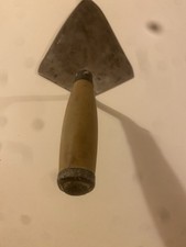 ￼ Bricklayers Trowel 9”