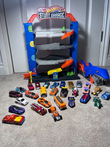 Hot wheels stunt garage - wheels, play