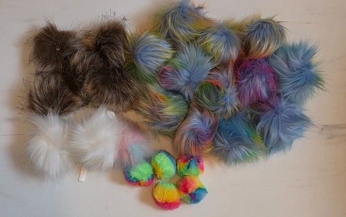 Fur pom poms assorted - fur,