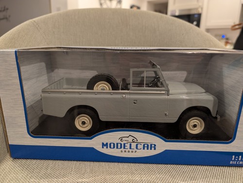 Model car land rover - car,