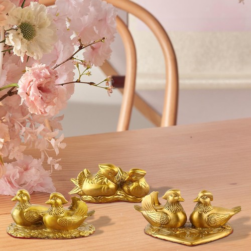 Mandarin duck figurine - duck, couple