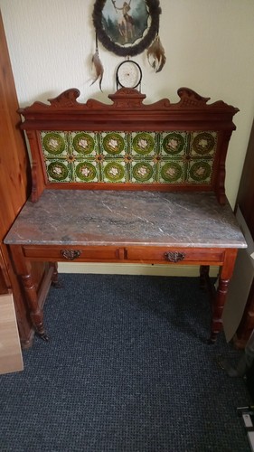 Antique marble top - top, wash