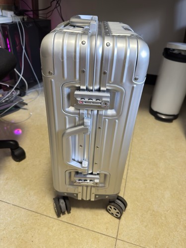 Rimowa silver aluminum - rimowa,