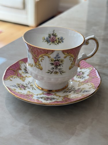Elizabethan chatsworth pattern - chatsworth,