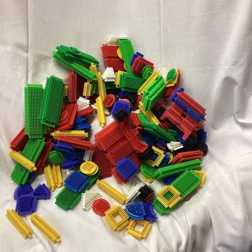 Quantity stickle bricks - of,