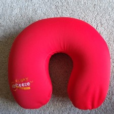 Softeeze Funky Childs Microbead Travel Neck Pillow Age 3+ Red Microfibre EUC